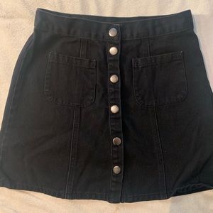 High-Wasted BDG Black Buffon-Up Skirt